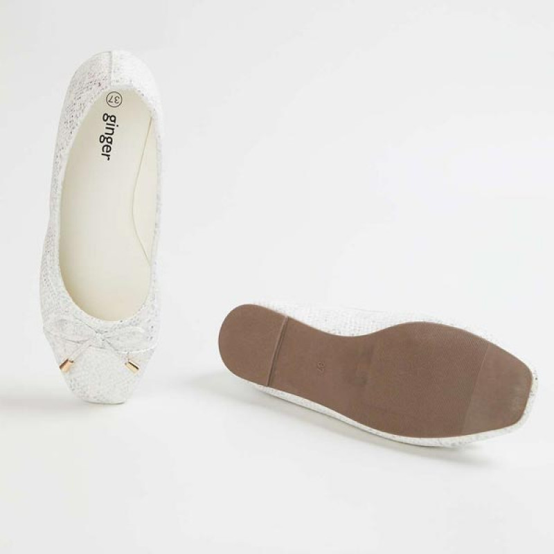 Women Textured Bow-Detailed Ballerinas